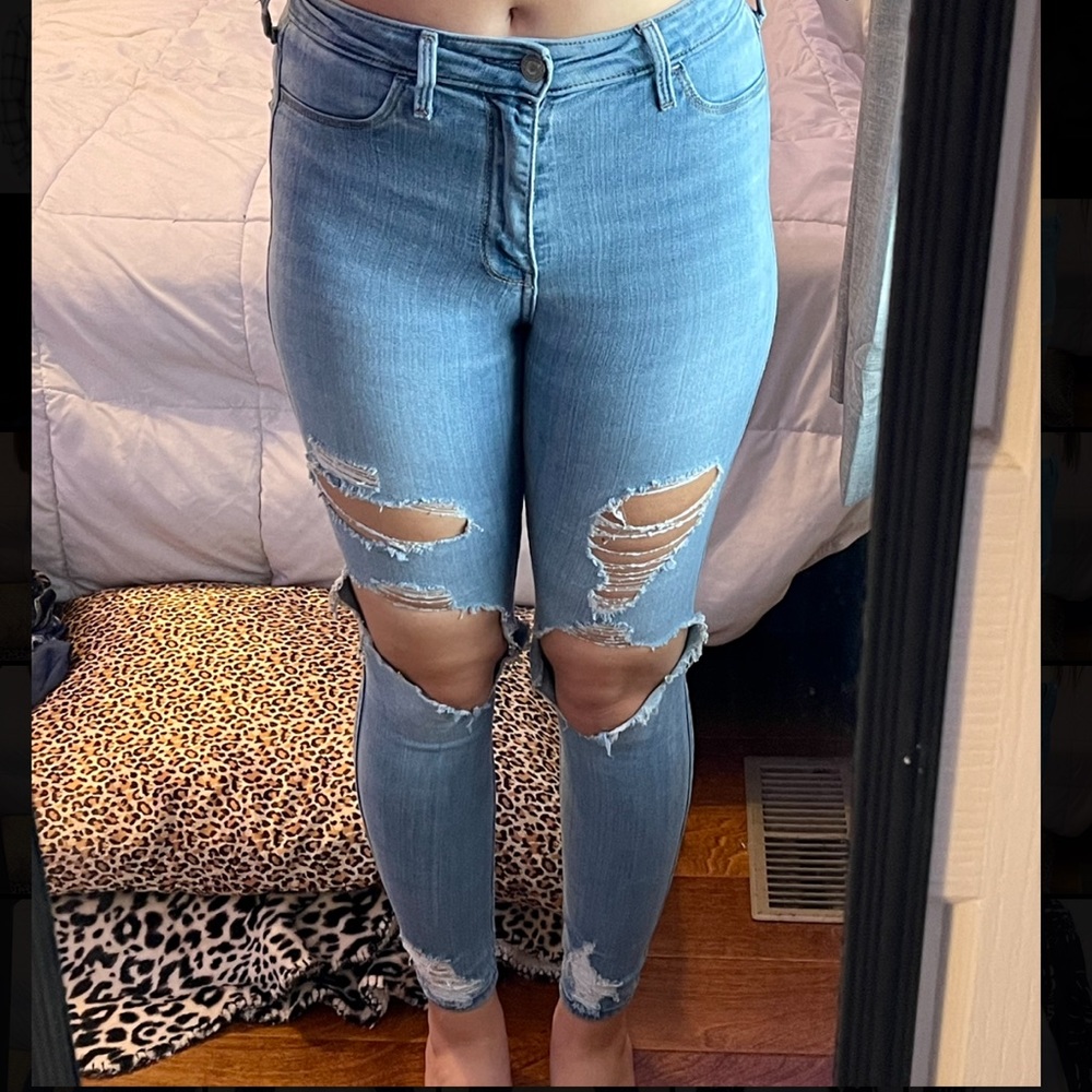 Hollister Ripped Jeggings